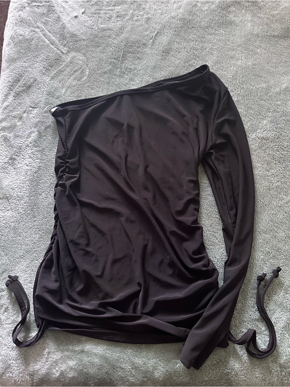 Livi by Olivia Rae One-Shoulder Ruched Top - Size M